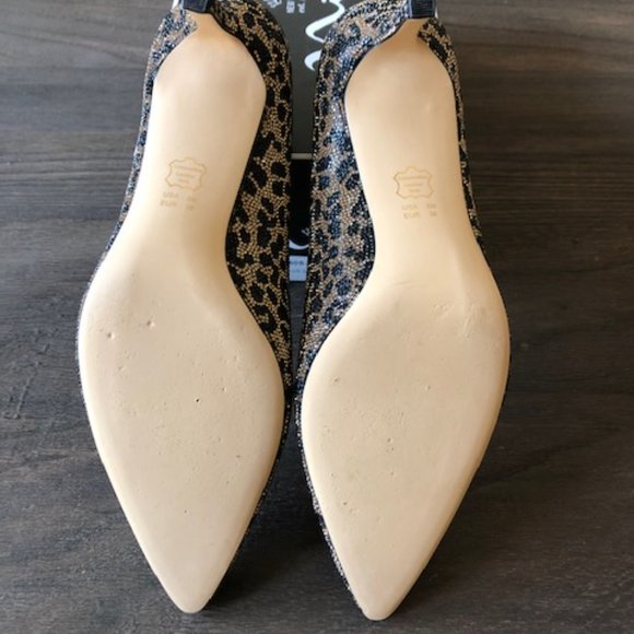* Leopard Crystal Mid Heel Pumps * - Picture 9 of 10